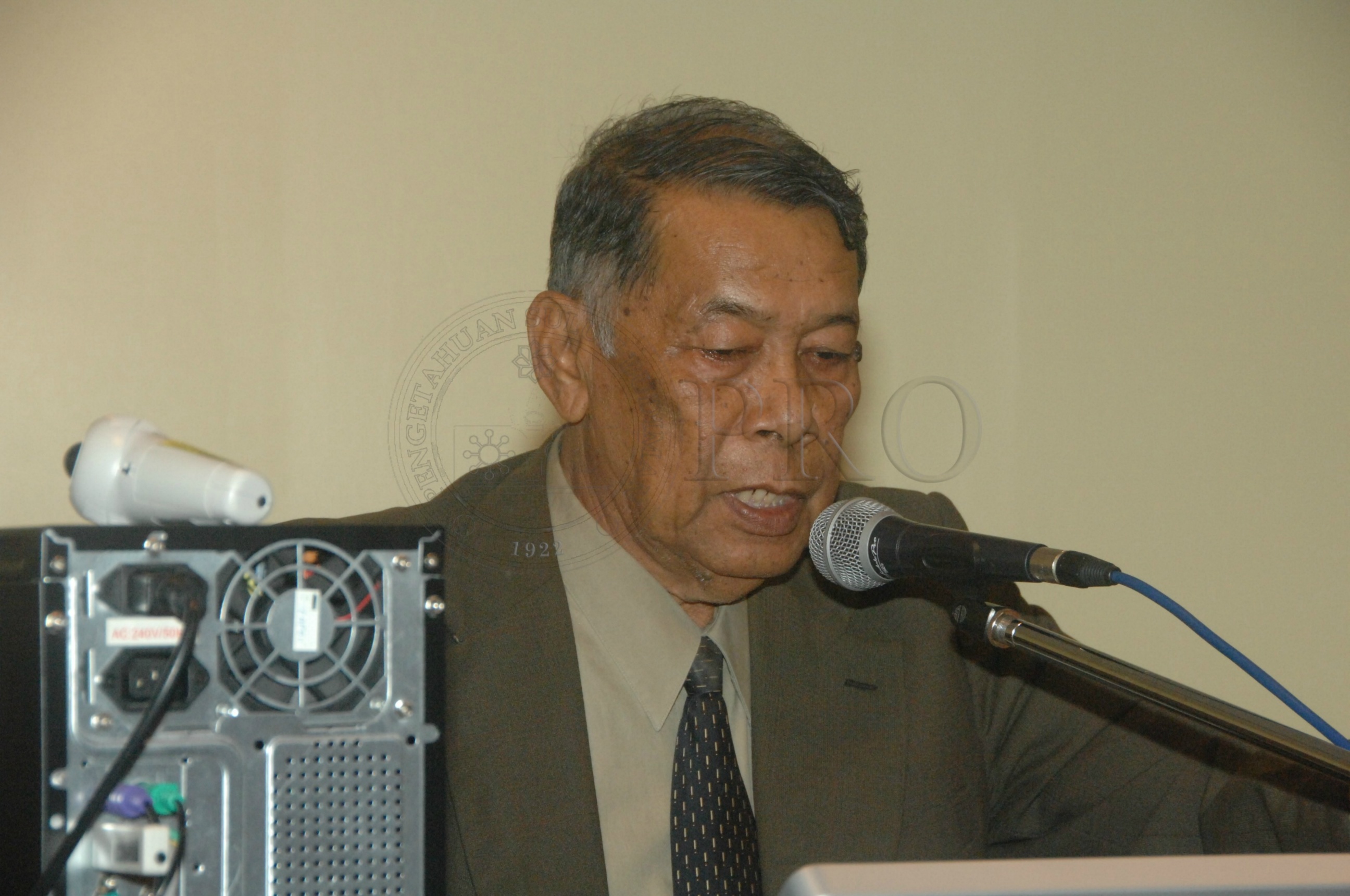 PRO 14 34 WACANA FBA 0081